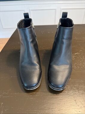 Black Nautica Leather Women's Ankle Boots - Classic Zip Detail